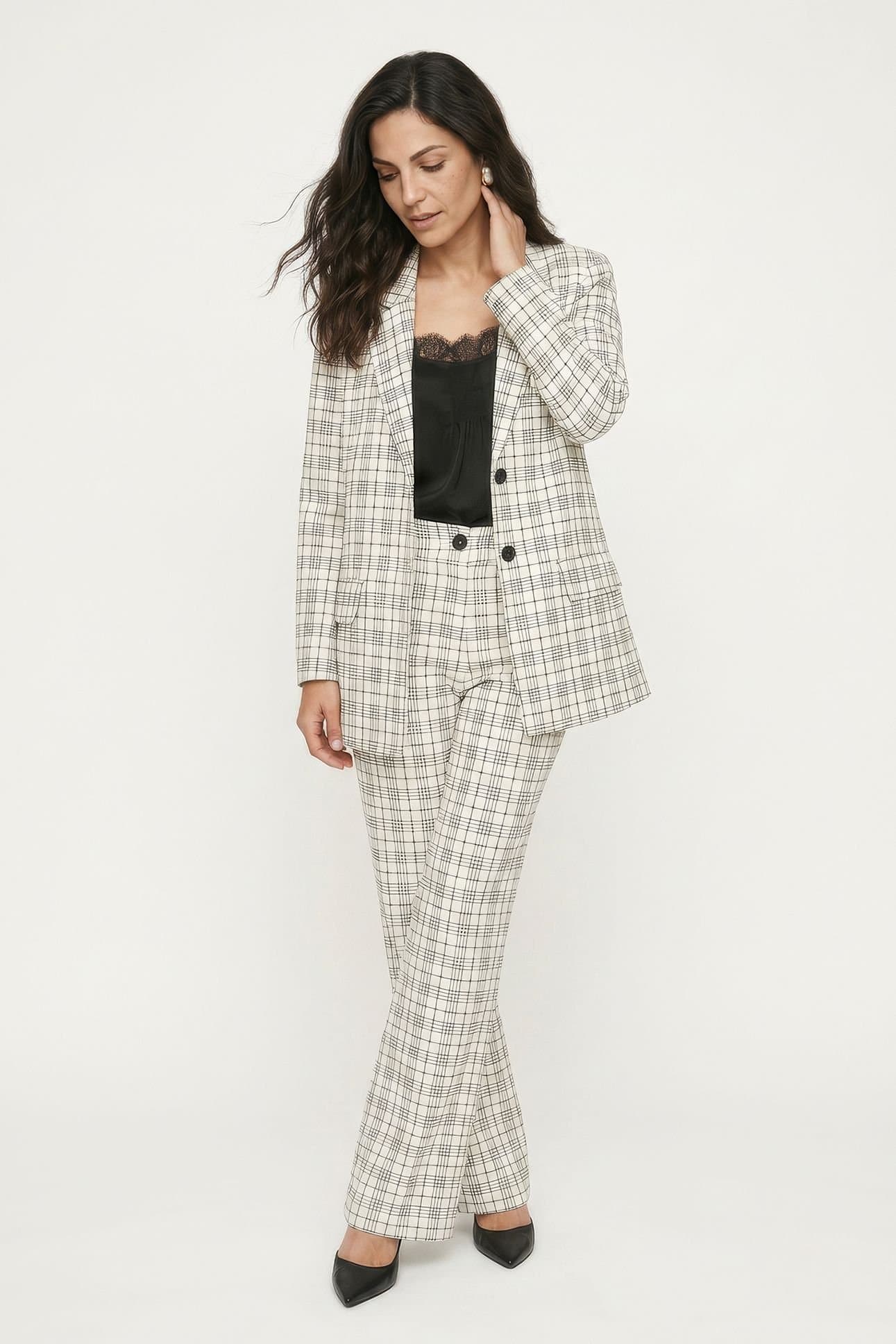 Lily and Lionel Lily and Lionel Women's Chess Blazer Jacket in White