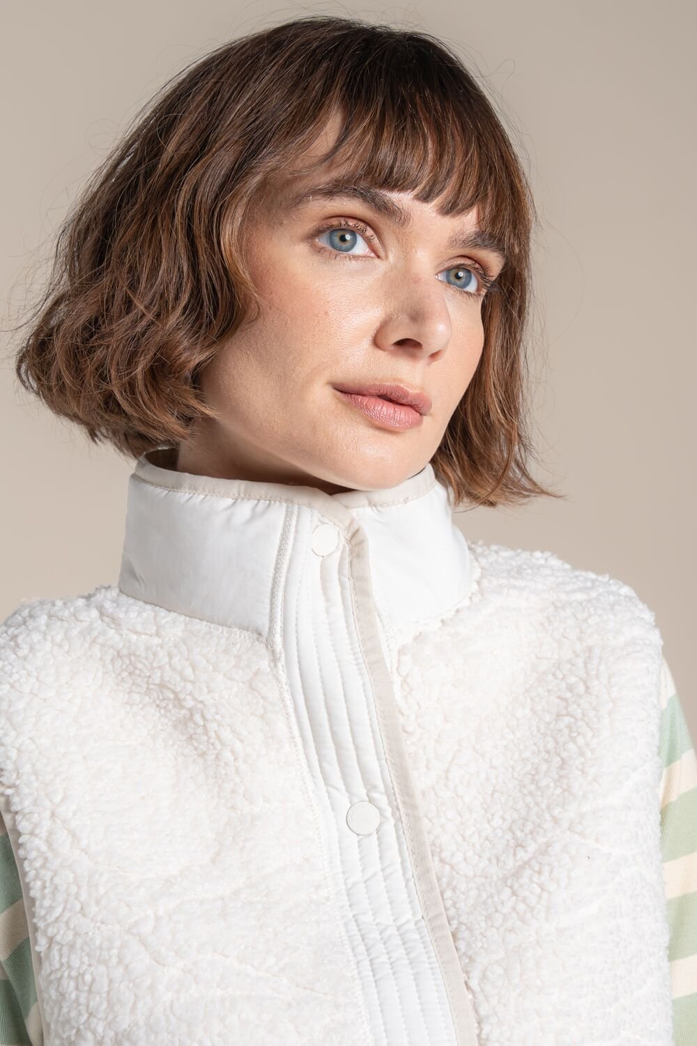 Craghoppers Craghoppers Women's Dinas Sherpa Insulating Gillet in White - 3