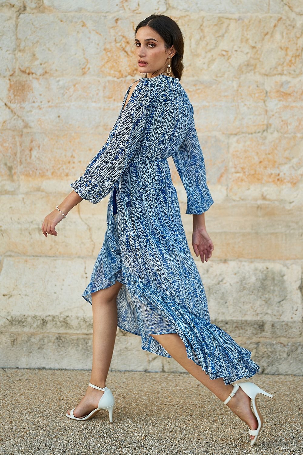 Yumi Yumi Women's Blue Paisley Dipped Hemline Midi Dress With Open Long Sleeves - 4