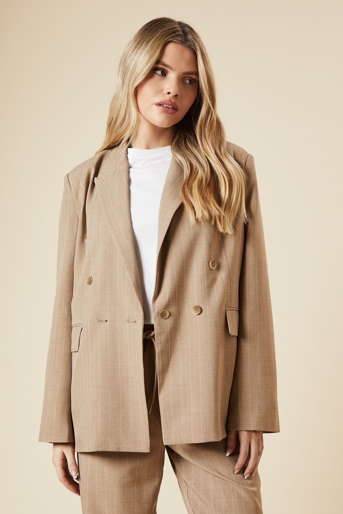 Dorothy Perkins Dorothy Perkins Women's Oversized Double Breasted Stripe Blazer in Stone - 2