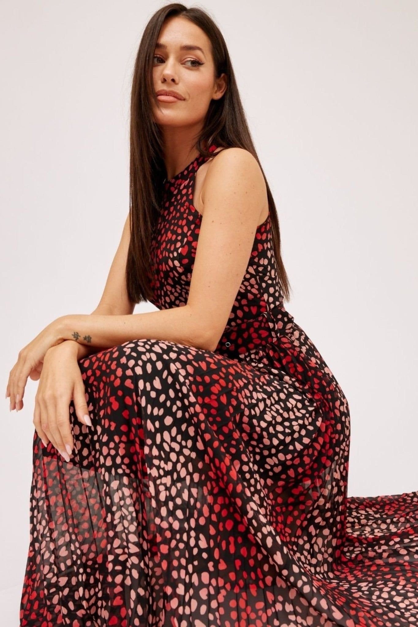 Style Cheat Style Cheat Women's Luisa Belted Pleated Heart Print Maxi Dress - 4