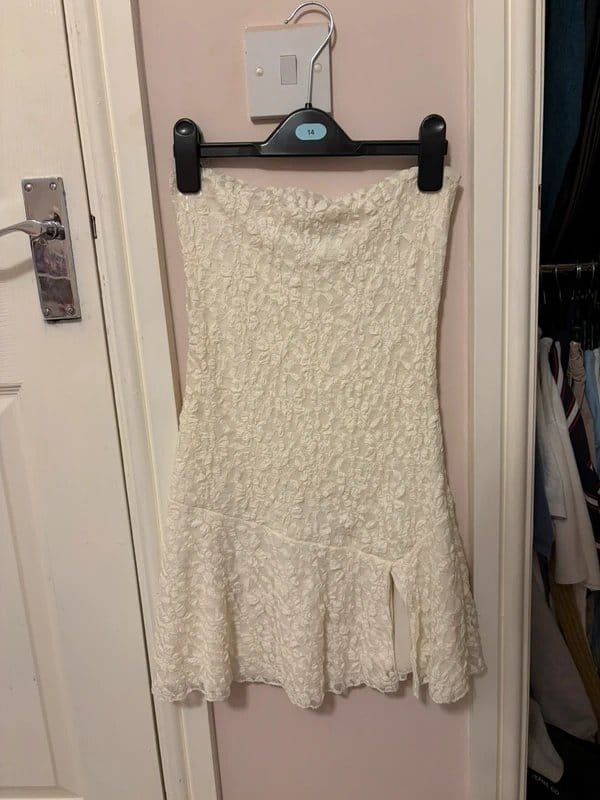 Bershka Bershka white flower mini dress - 1