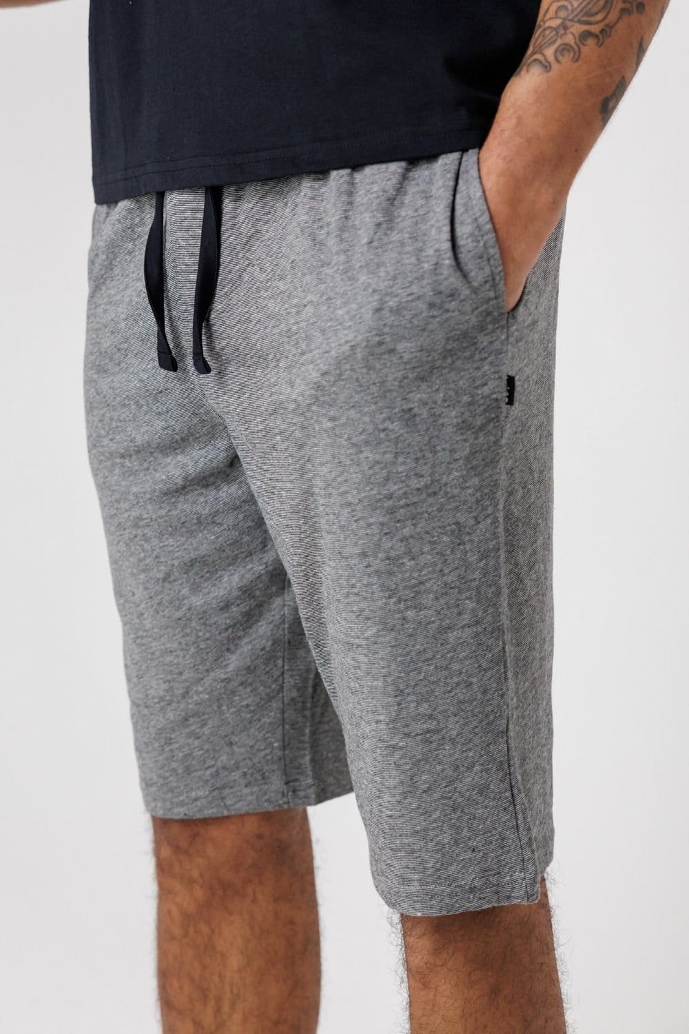 Tokyo Laundry Tokyo Laundry Men's Crew Neck Logo T-Shirt & Shorts Pyjama Set in Black - 4