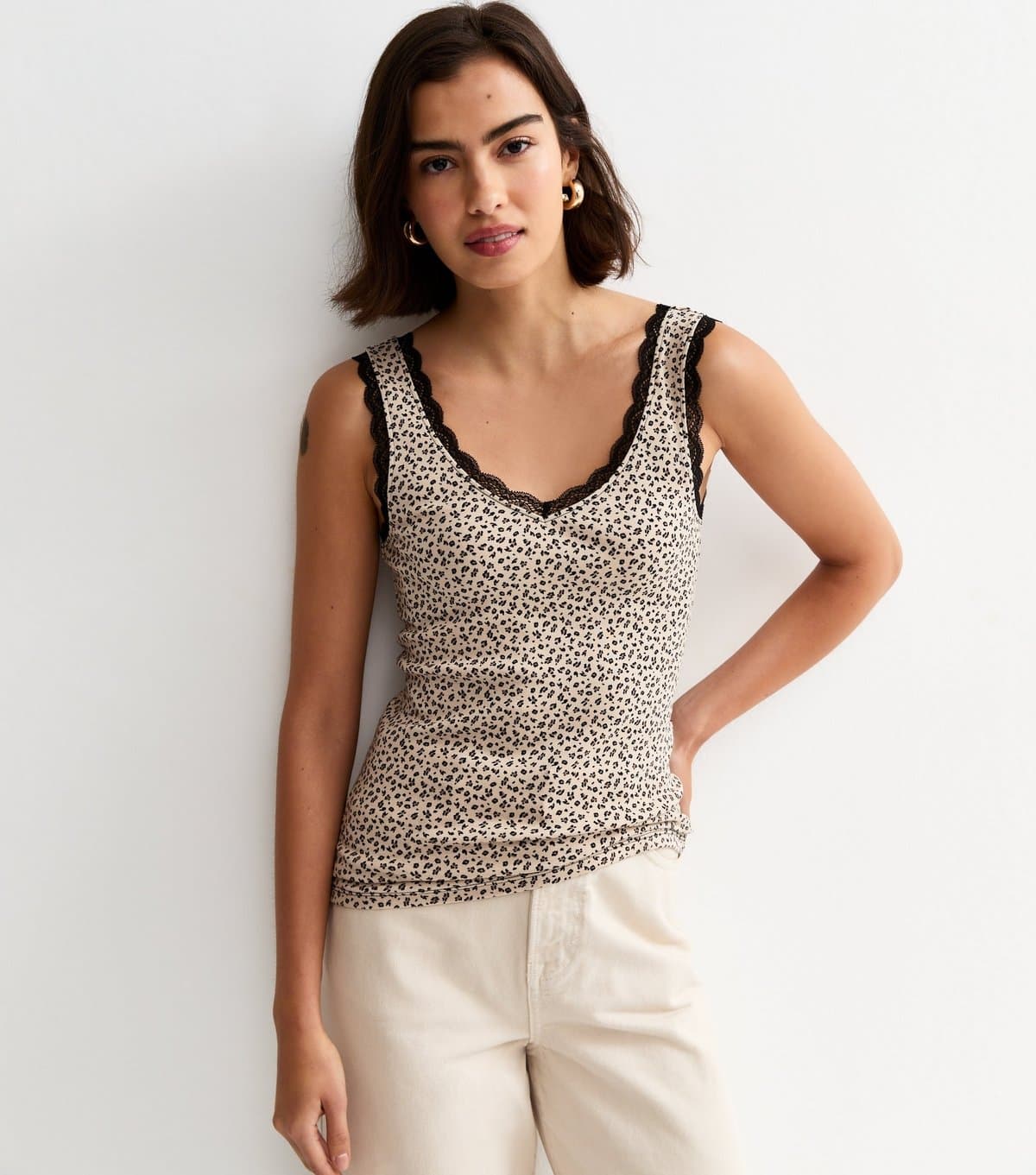 New Look Women's Brown Leopard Print Lace Trim Vest New Look