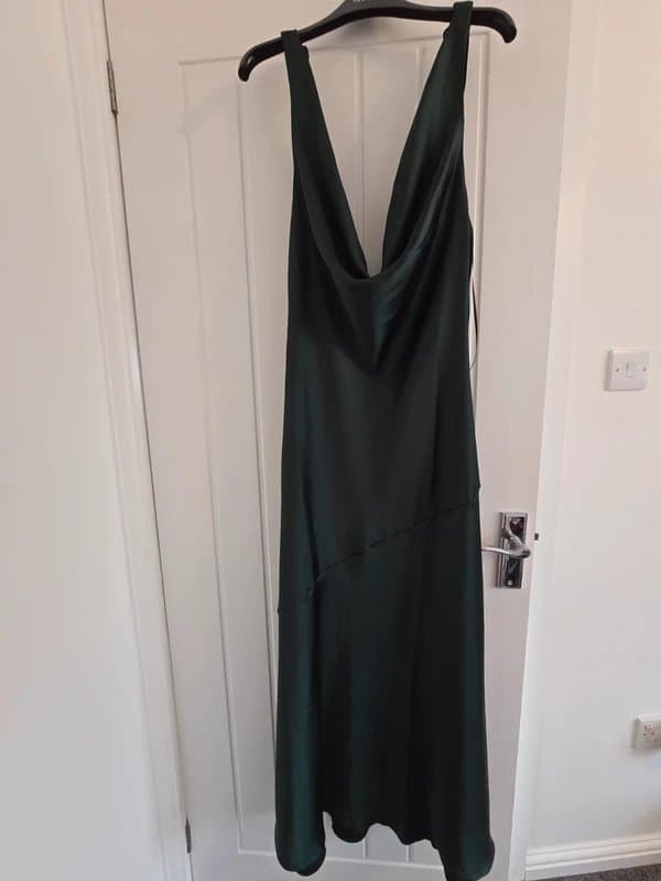 New Look Dark Green Satin Cowl Neck Miidi Dress