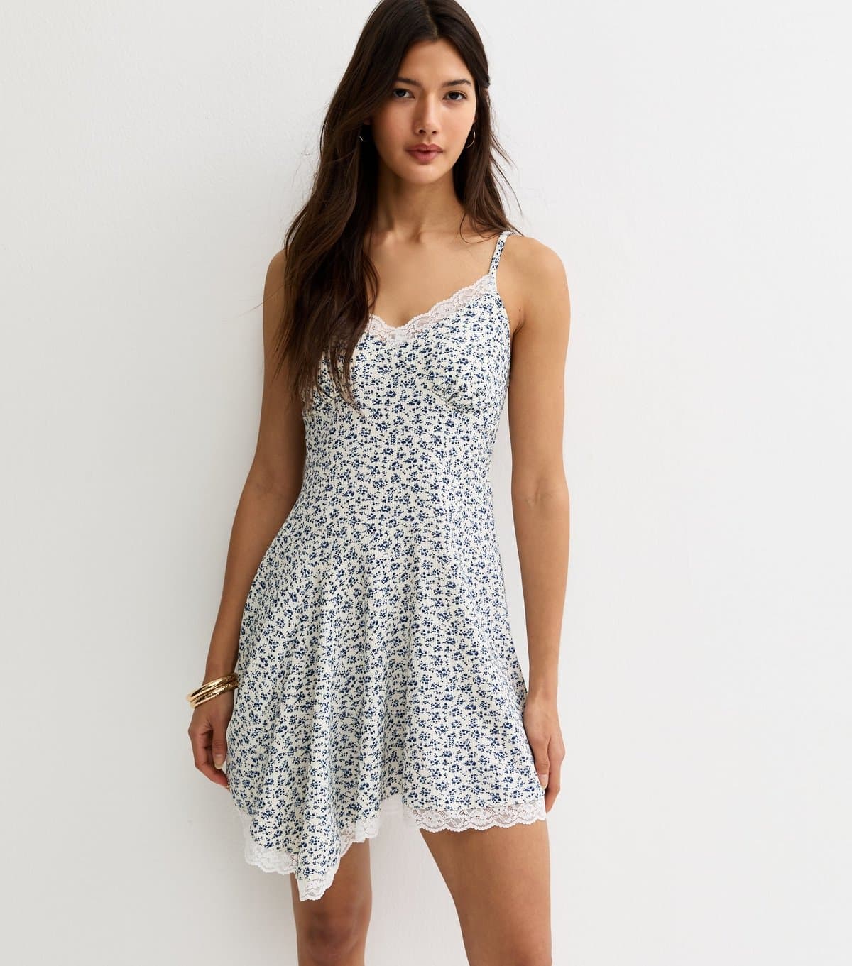 New Look Women's White and Blue Mini Florals Lace Trim Mini Dress New Look