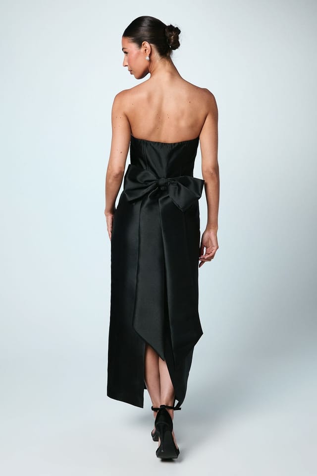 Coast Coast Women's Bandeau Twill Bow Back Bridesmaid Dress in Black - 3
