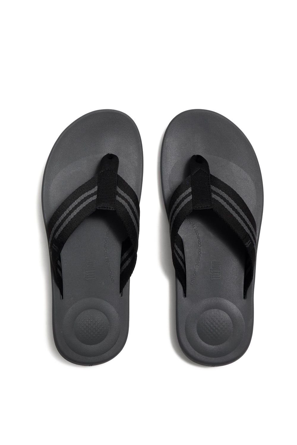 FitFlop FitFlop Men's iQushion Flip-Flops in Black - 3