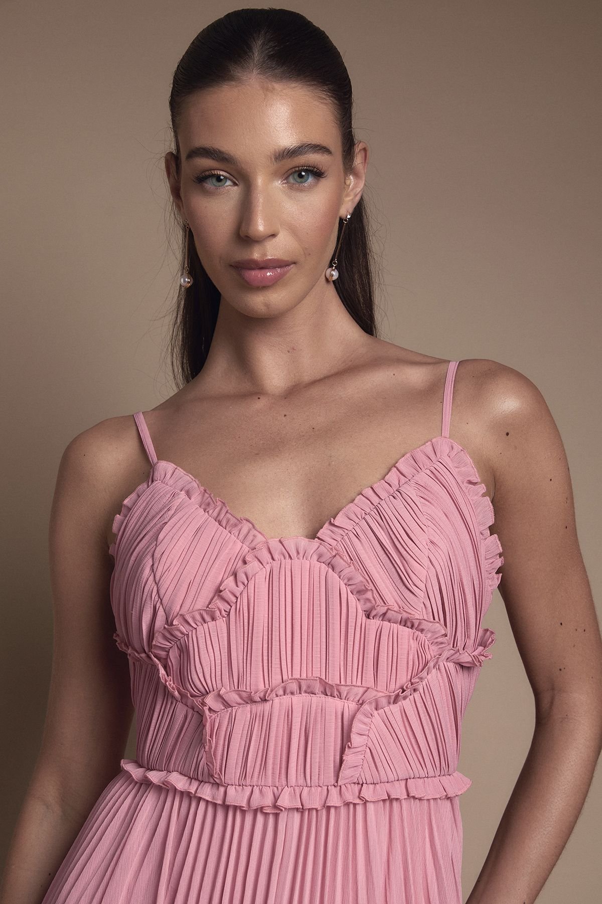 Oasis Oasis Women's Strappy Pleated Bridesmaid Dress With Ruffle Detail in Rose - 4