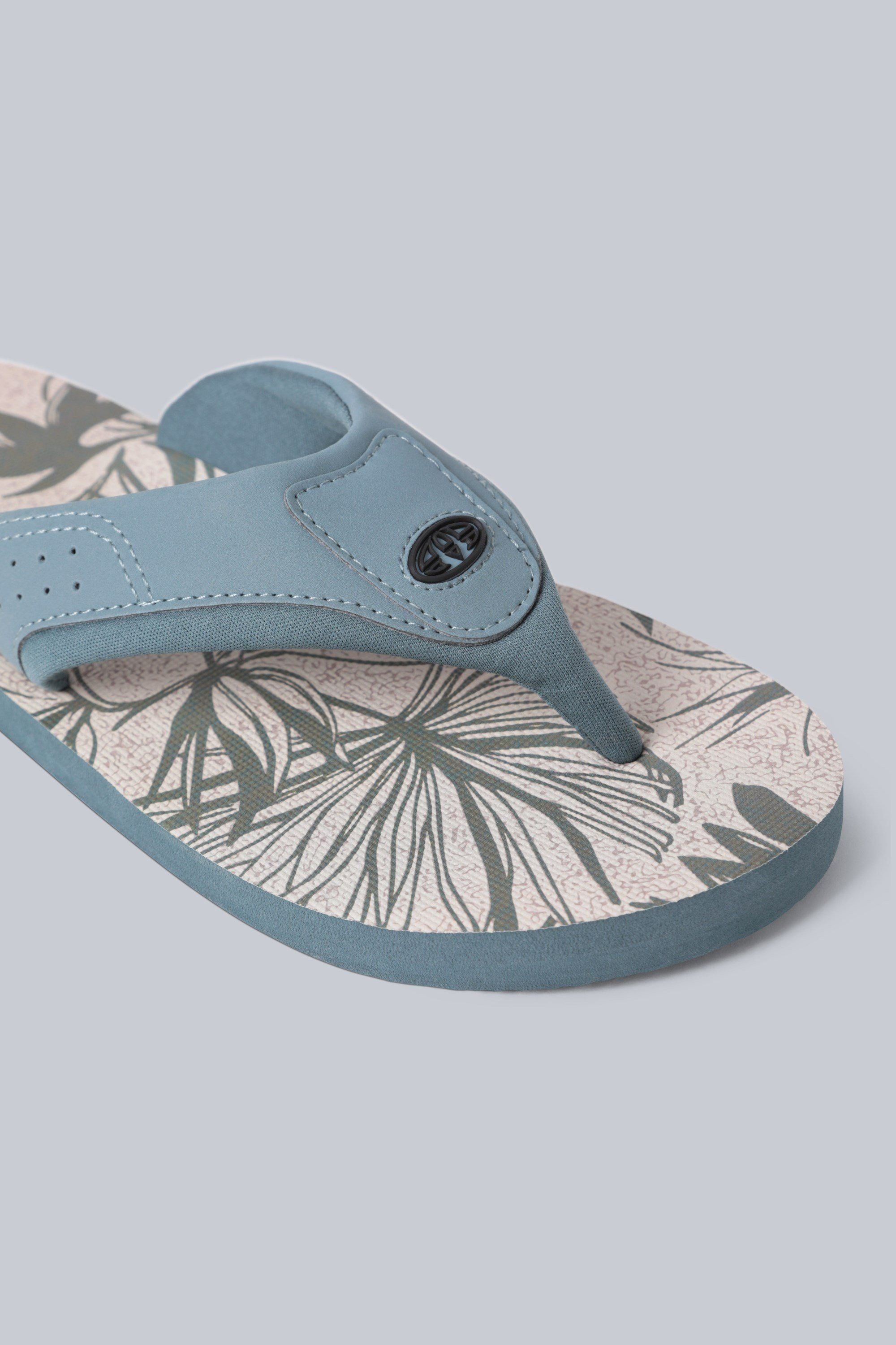 Animal Animal Men's Jekyl All Over Printed Lightweight Flip Flop in Pale Green - 4