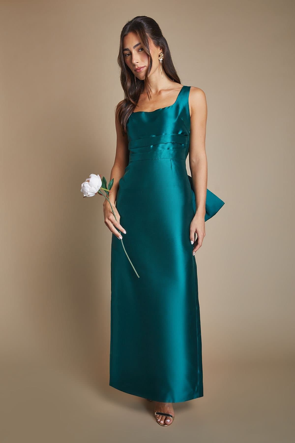 Coast Coast Women's Twill Sleeveless Column Bridesmaid Dress with Statement Bow Back in Emerald