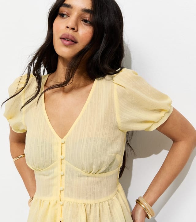 New Look Women's Light Yellow V Neck Tea Blouse New Look - 2