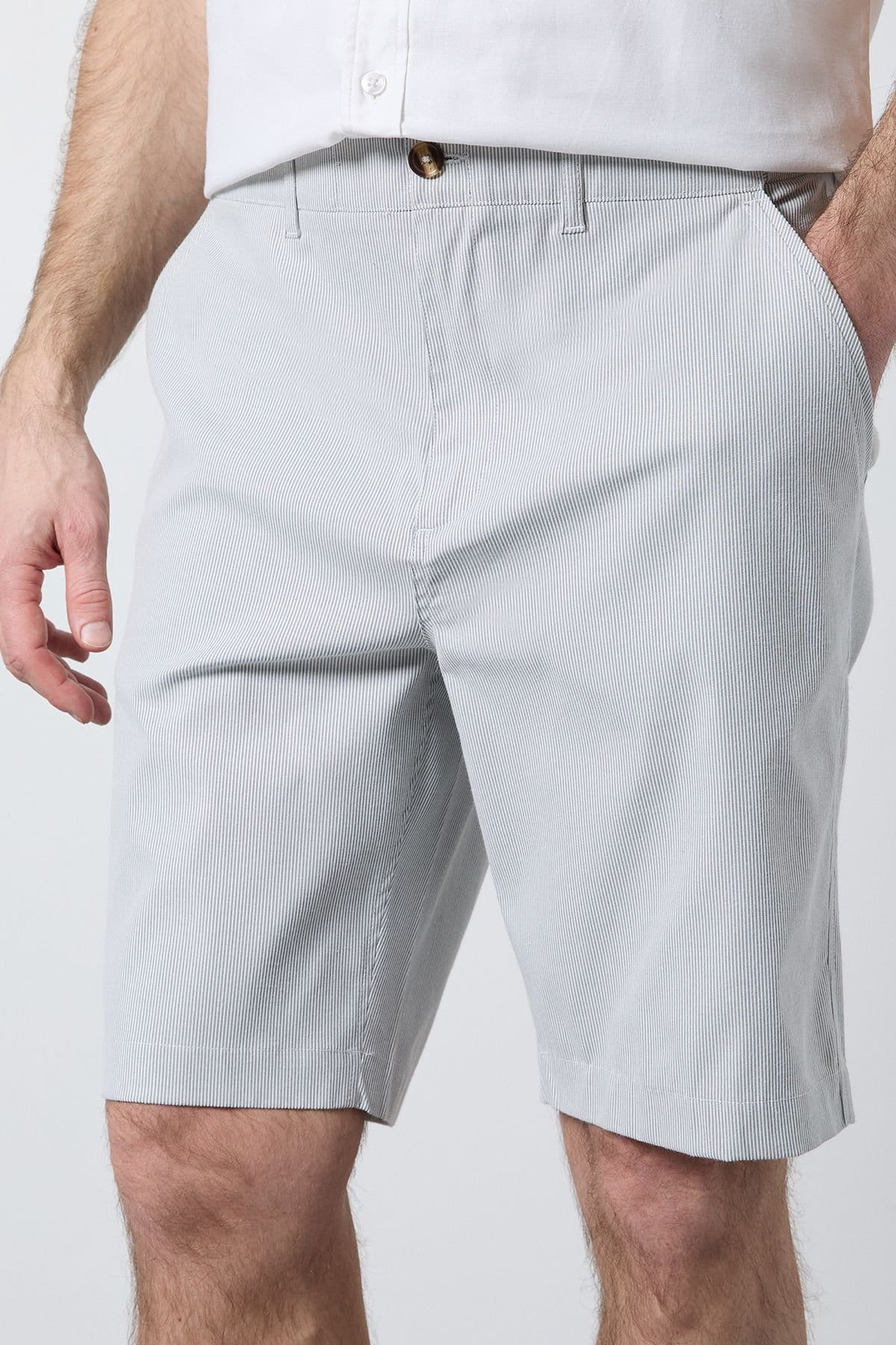 Maine Maine Men's Light Grey Pinstripe Chino Shorts - 4