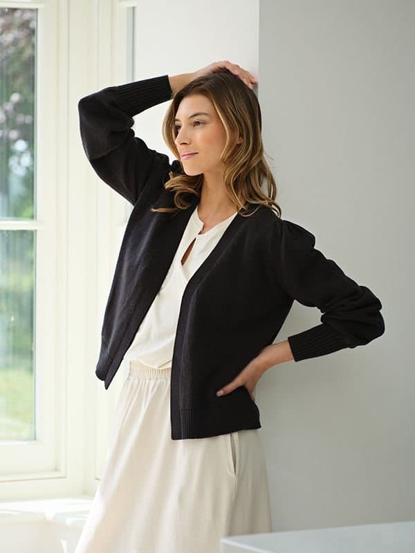 Cove Cove Women's Kaia Boxy Cardigan in Black