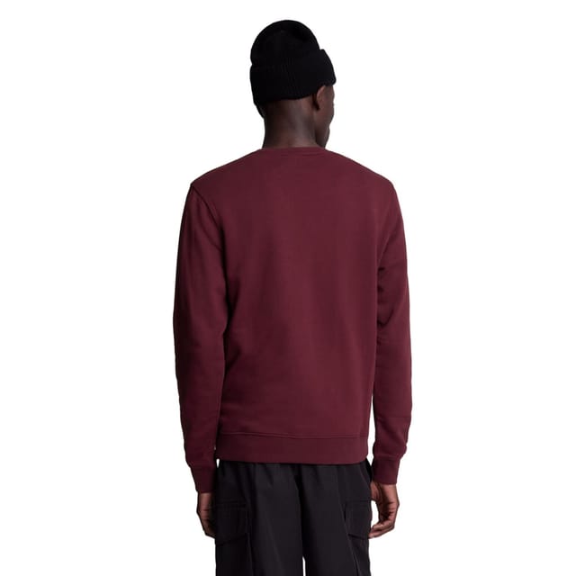 Lyle & Scott Lyle & Scott Men's Crew Neck Long-Sleeved Sweatshirt in Burgundy - 2