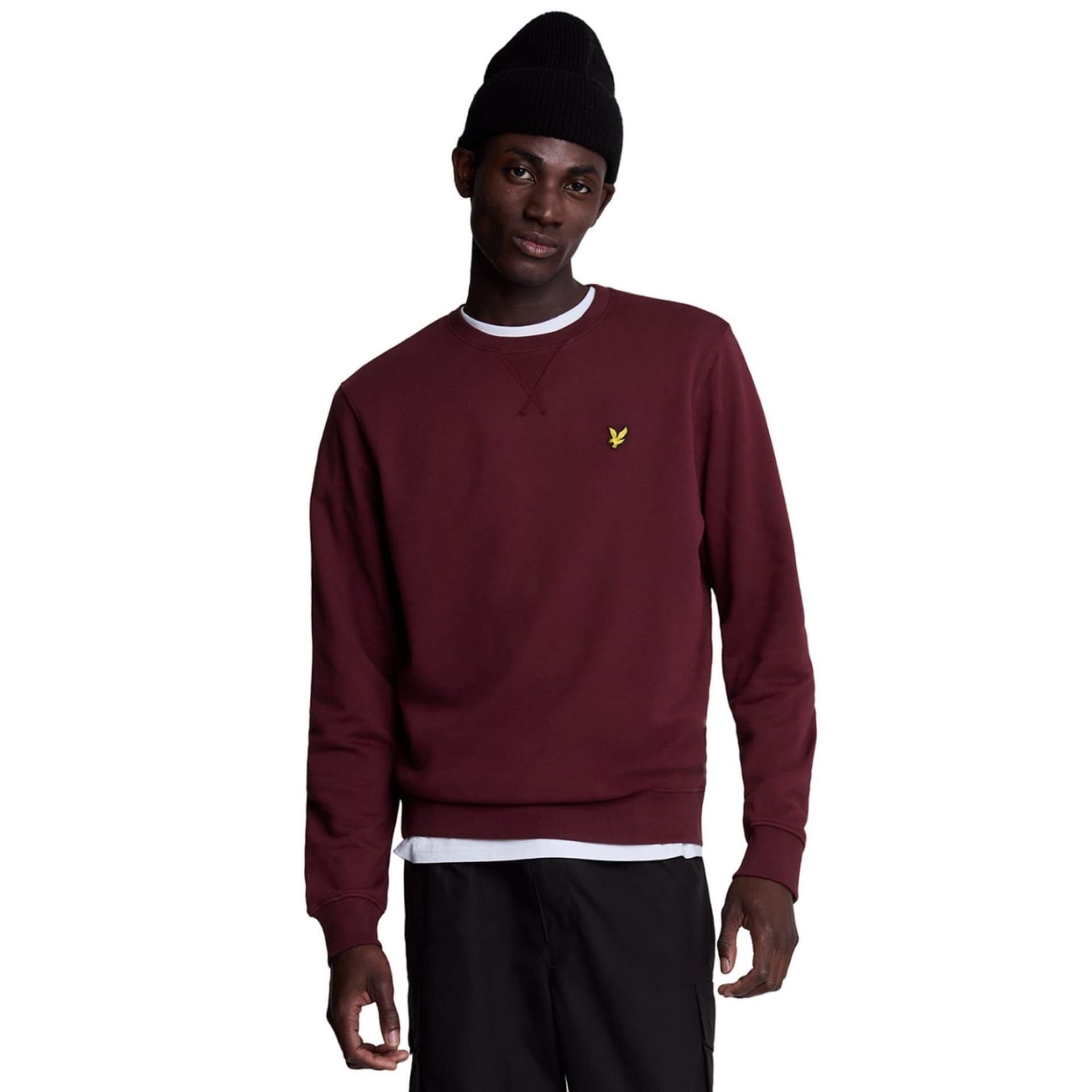 Lyle & Scott Lyle & Scott Men's Crew Neck Long-Sleeved Sweatshirt in Burgundy - 4