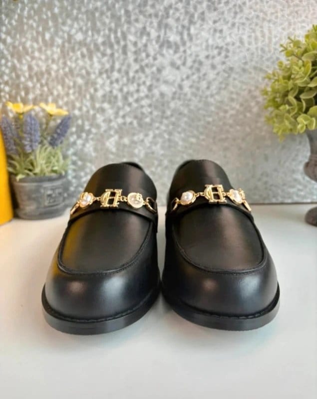 Holland Cooper Holland Cooper Regency Leather Chain & Pearl Loafers UK Size 6 - Black - 1