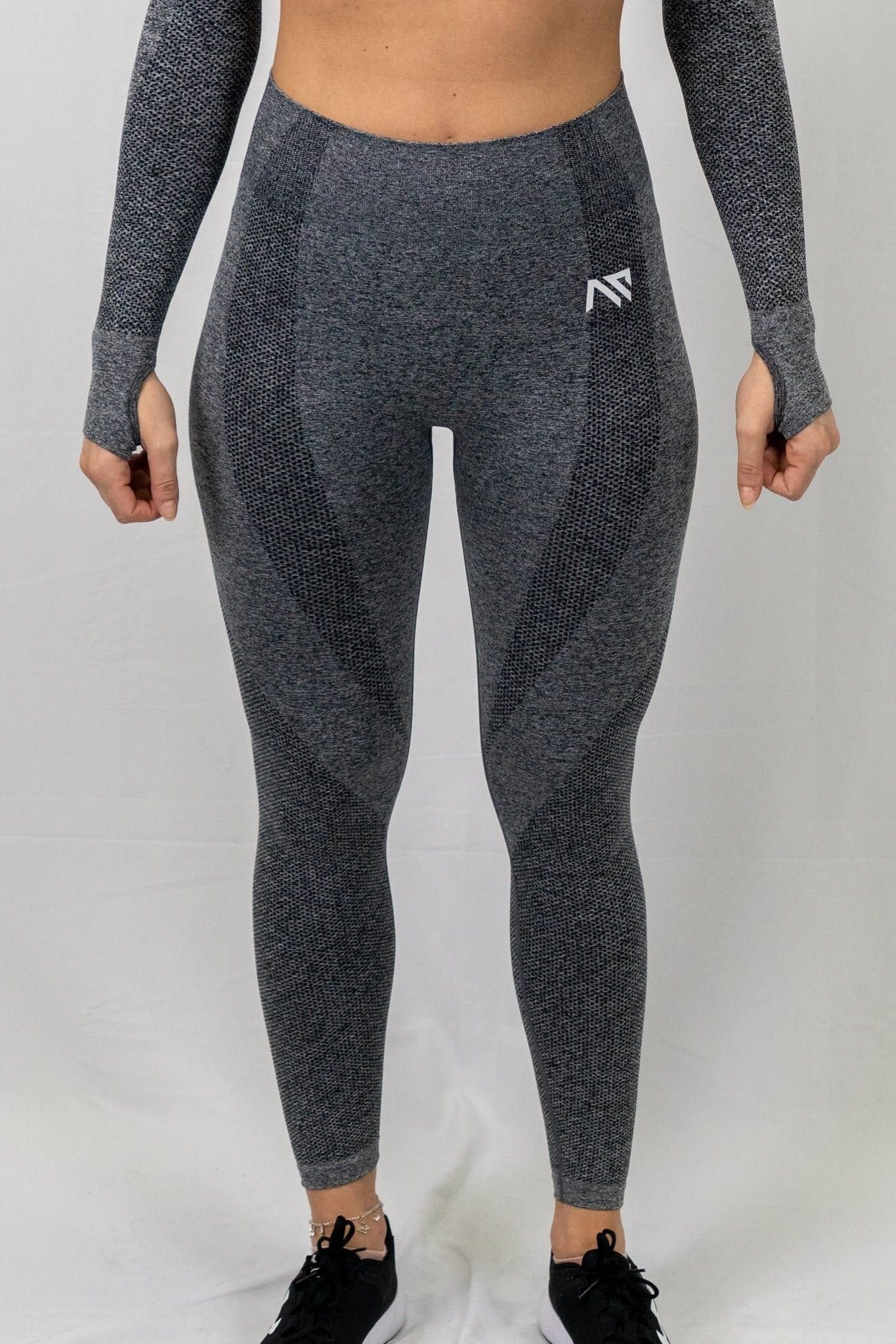 Animus Animus Women's Active Seamless Crop Top Set in Grey - 2