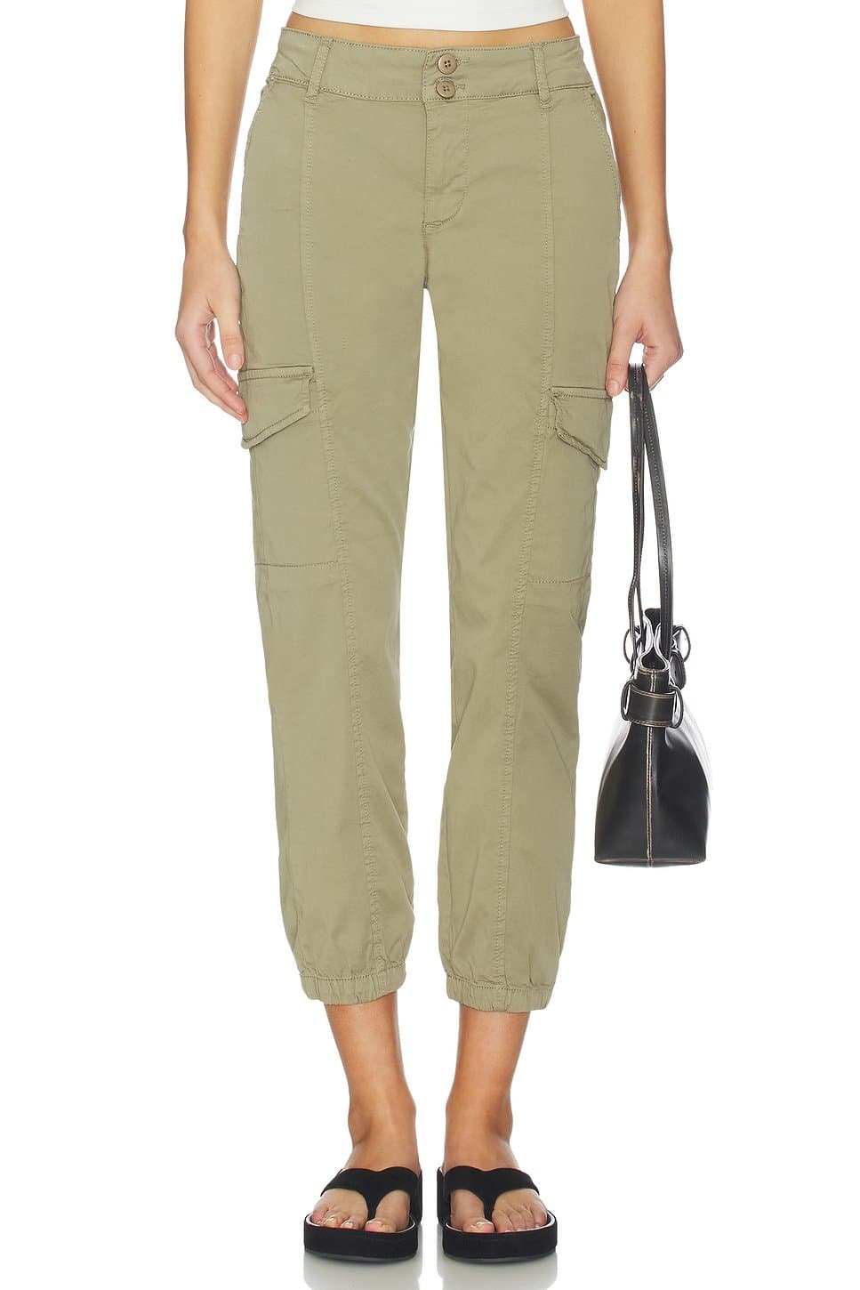 revolve Revolve Cargo Pant in Covert Green