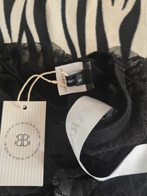 Bella Barnett BNWT Bella Barnett Yalyka Lace Maxi Skirt size S