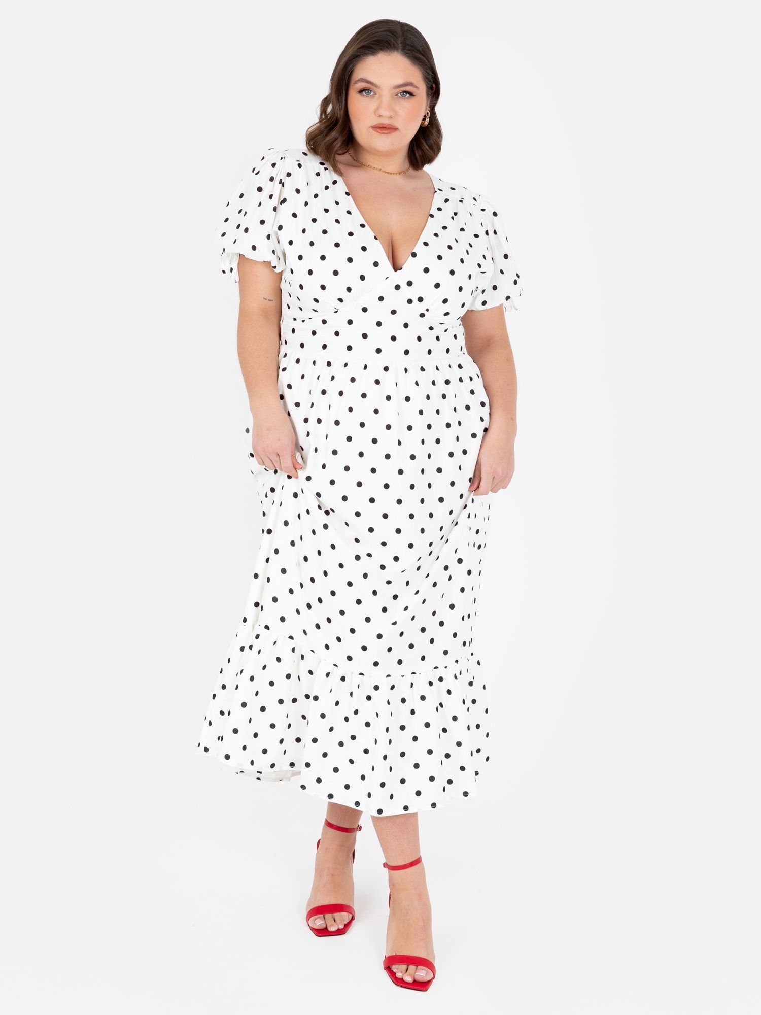 Lovedrobe Lovedrobe Women's Polka Dot Short Sleeve Open Back Midi Dress in White - 2