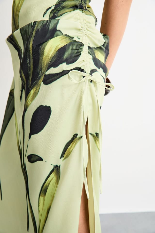 Warehouse Warehouse Women's Placement Print Crinkle Satin Ruched Midi Dress in Lime Yellow - 2