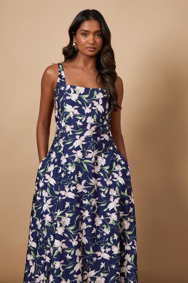 Oasis Oasis Women's Floral Square Neck Maxi Dress in Navy - 2