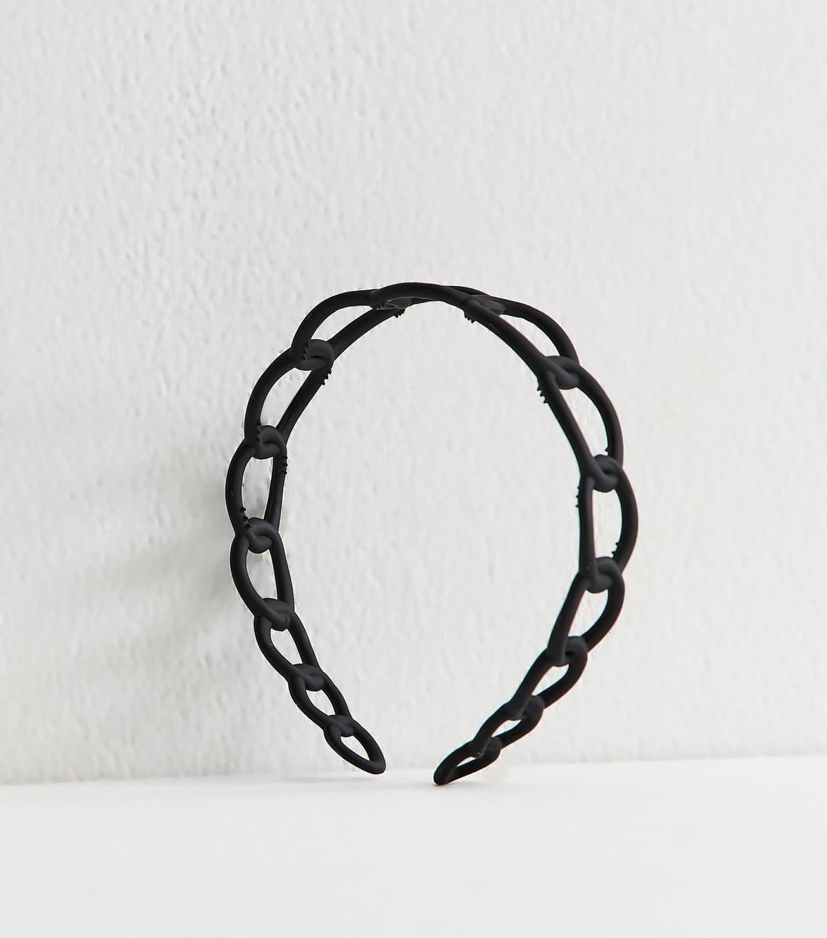 New Look Black Matte Plastic Oval Loop Headband New Look