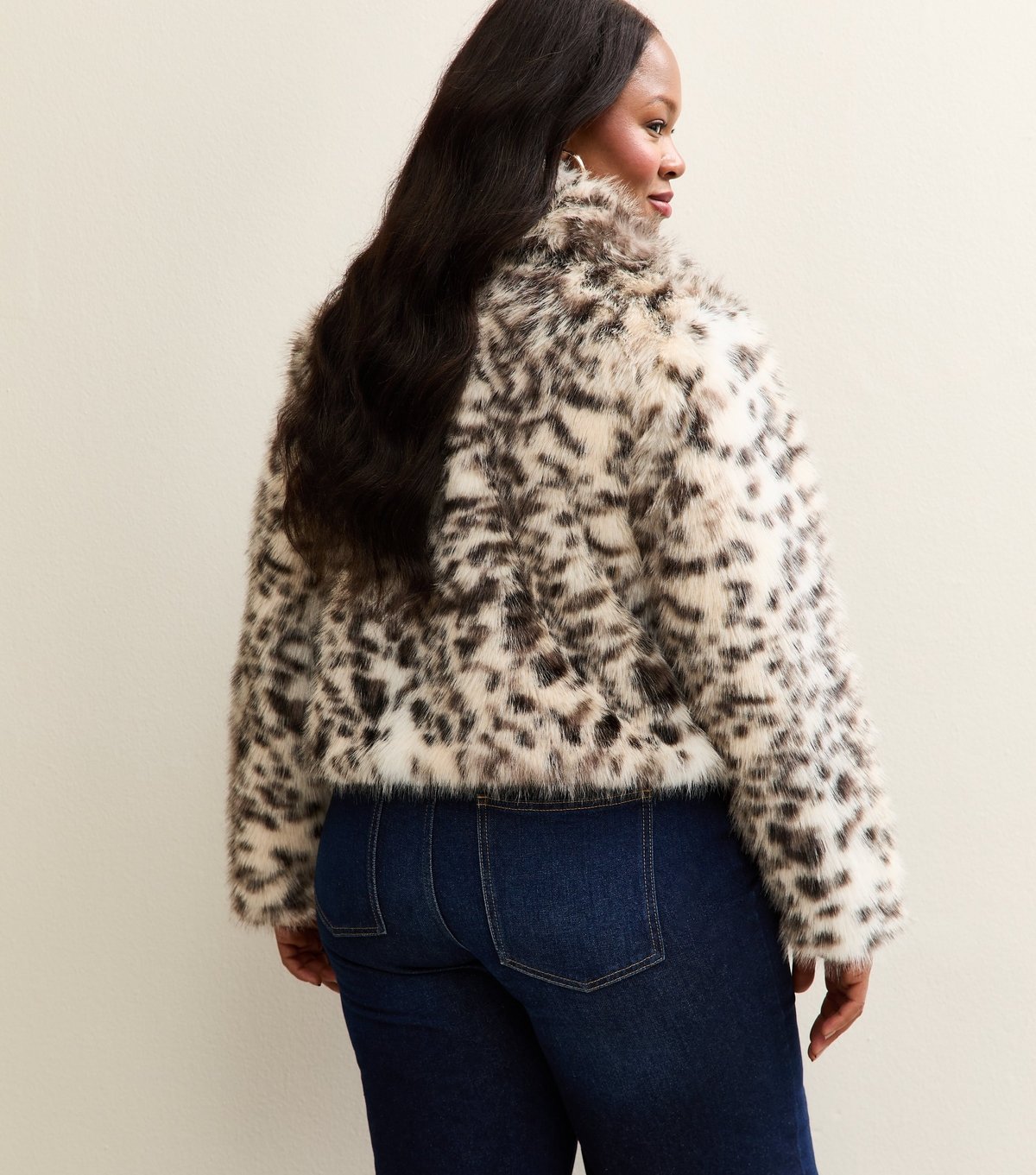 New Look Women's Plus Size Brown Animal Print Faux Fur Jacket Curves New Look - 4