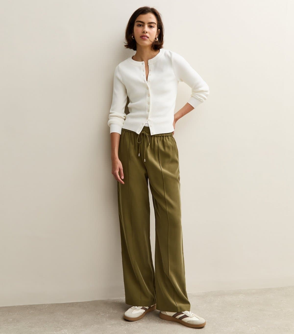 New Look Women's Khaki Wide Leg Drawstring Waist Joggers New Look