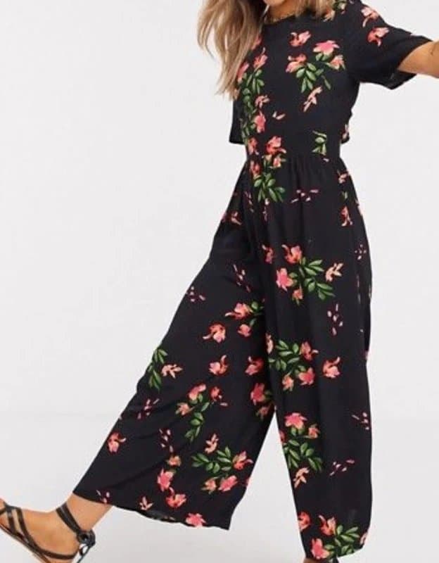 ASOS Black floral playsuit / open back / buttons at back / Size 12