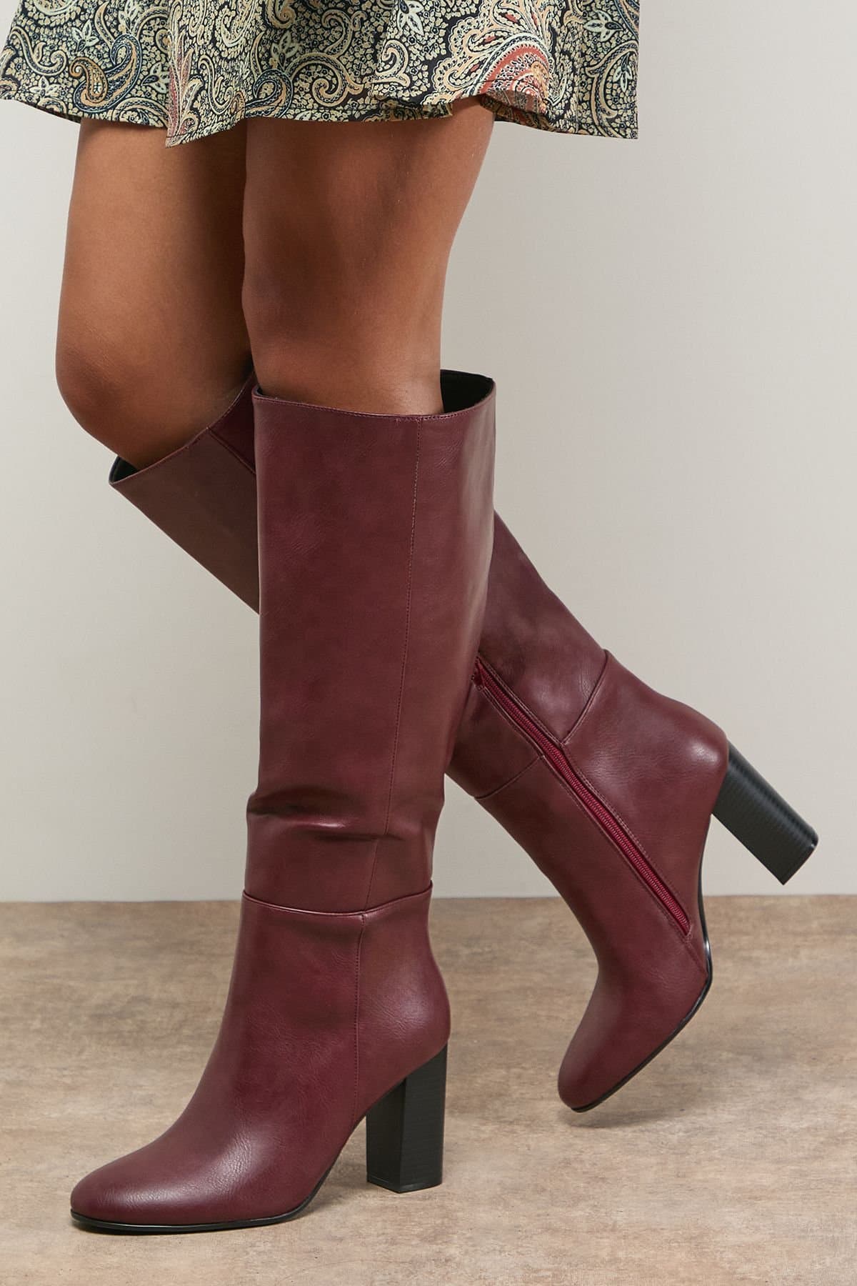 Oasis Oasis Women's Tamsin Faux Leather Stacked High Block Heel Knee Boots in Dark Red