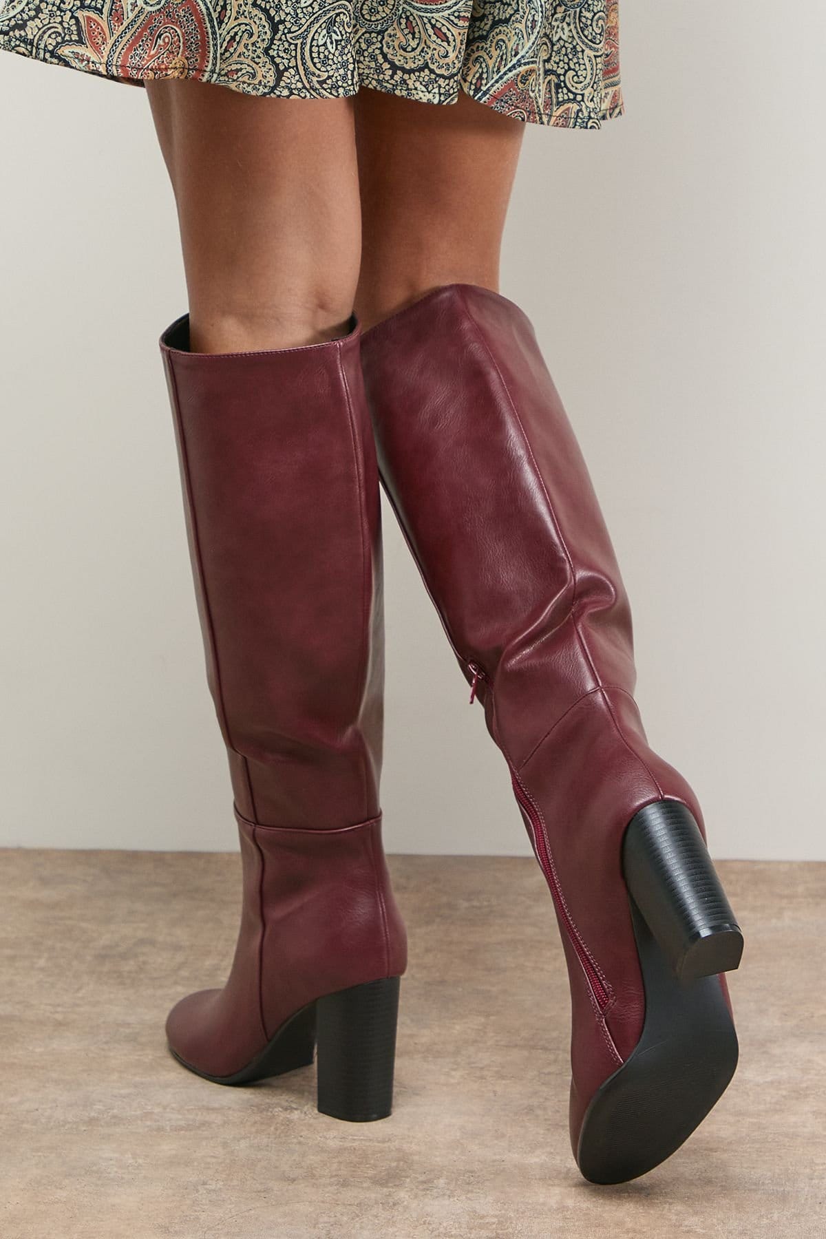 Oasis Oasis Women's Tamsin Faux Leather Stacked High Block Heel Knee Boots in Dark Red - 4