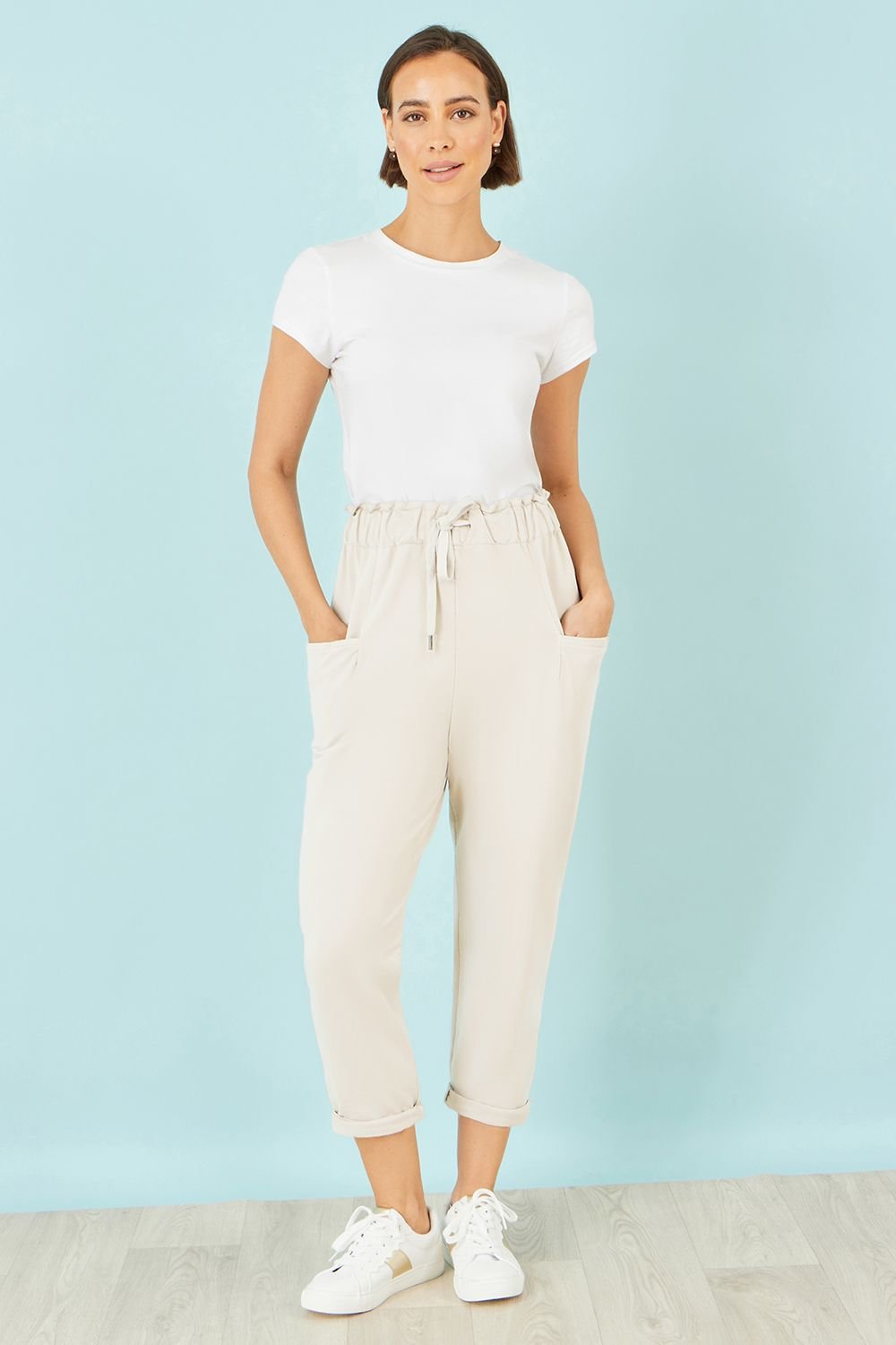 Yumi Yumi Women's Cream Cotton Relaxed Stretch Trousers With Pockets in Beige - 2