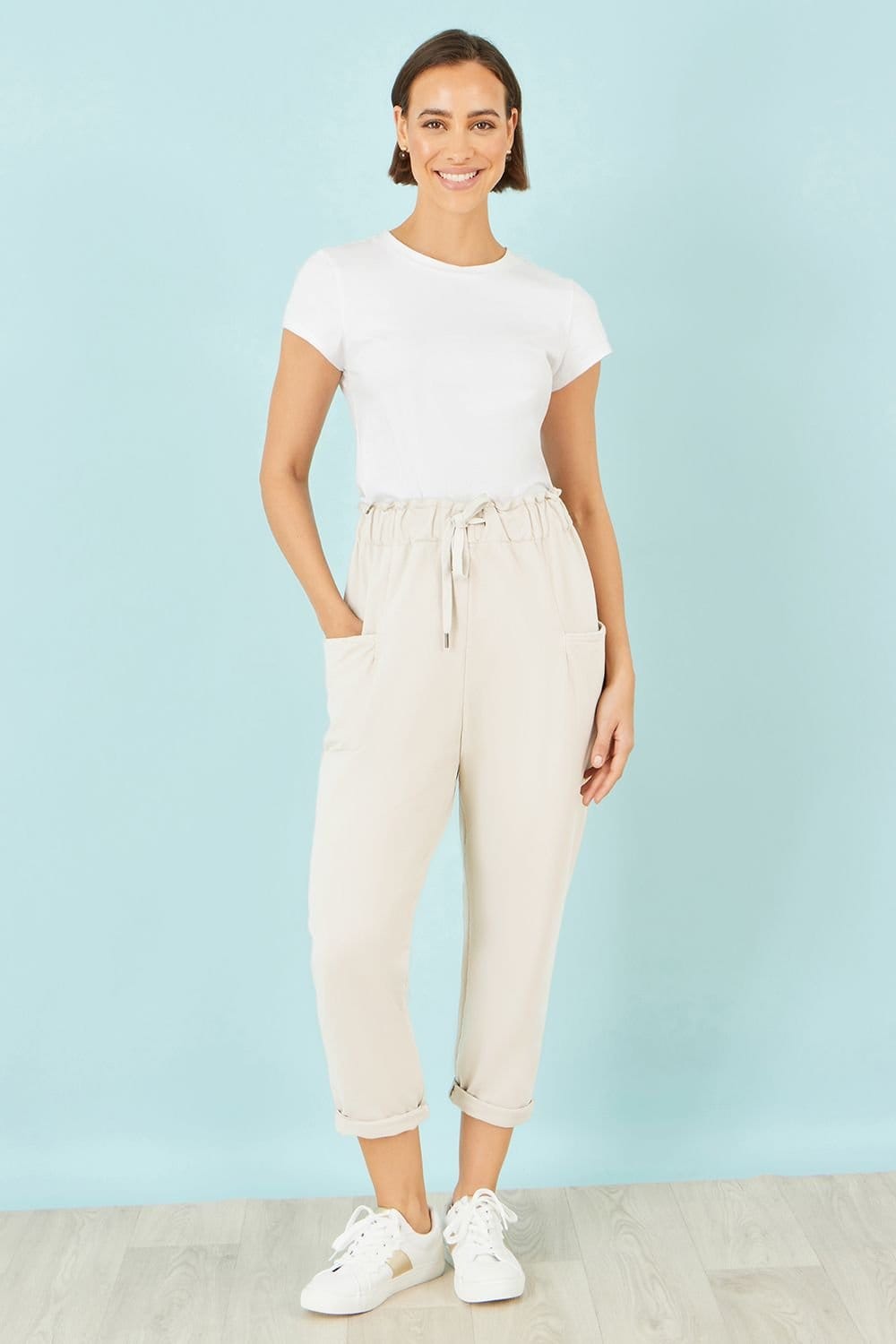 Yumi Yumi Women's Cream Cotton Relaxed Stretch Trousers With Pockets in Beige - 4