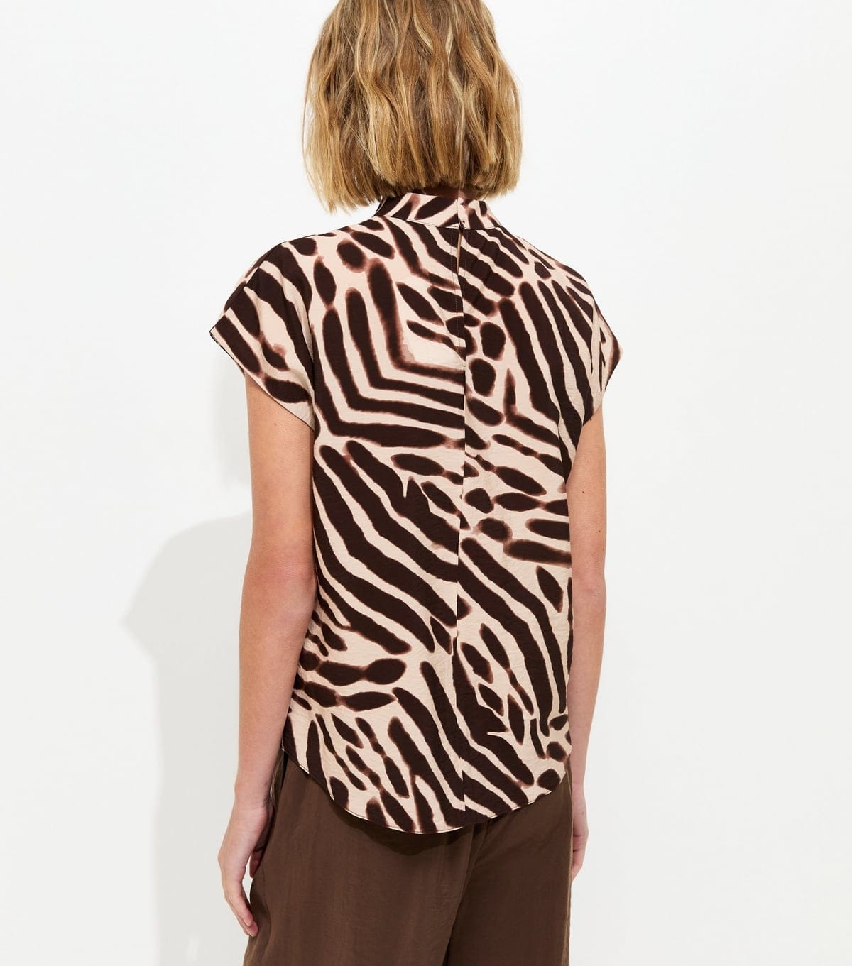 New Look Women's Brown Animal Print High Neck Top New Look - 4