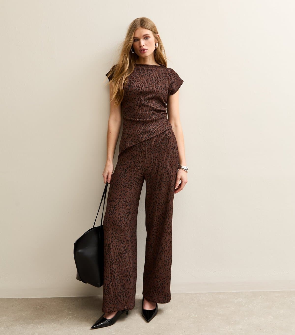 New Look Women's Brown Crinkled Spotty Wide Leg Trousers New Look