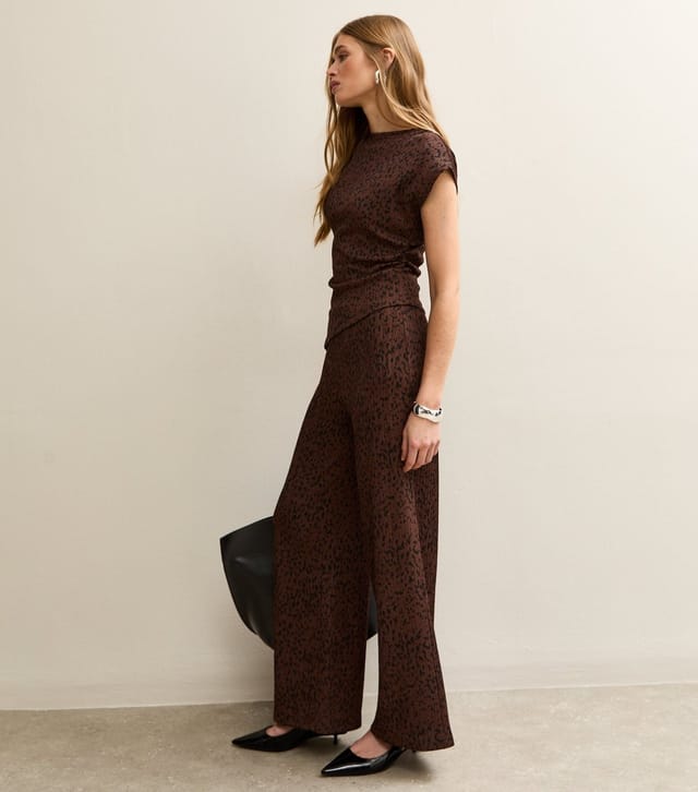 New Look Women's Brown Crinkled Spotty Wide Leg Trousers New Look - 3