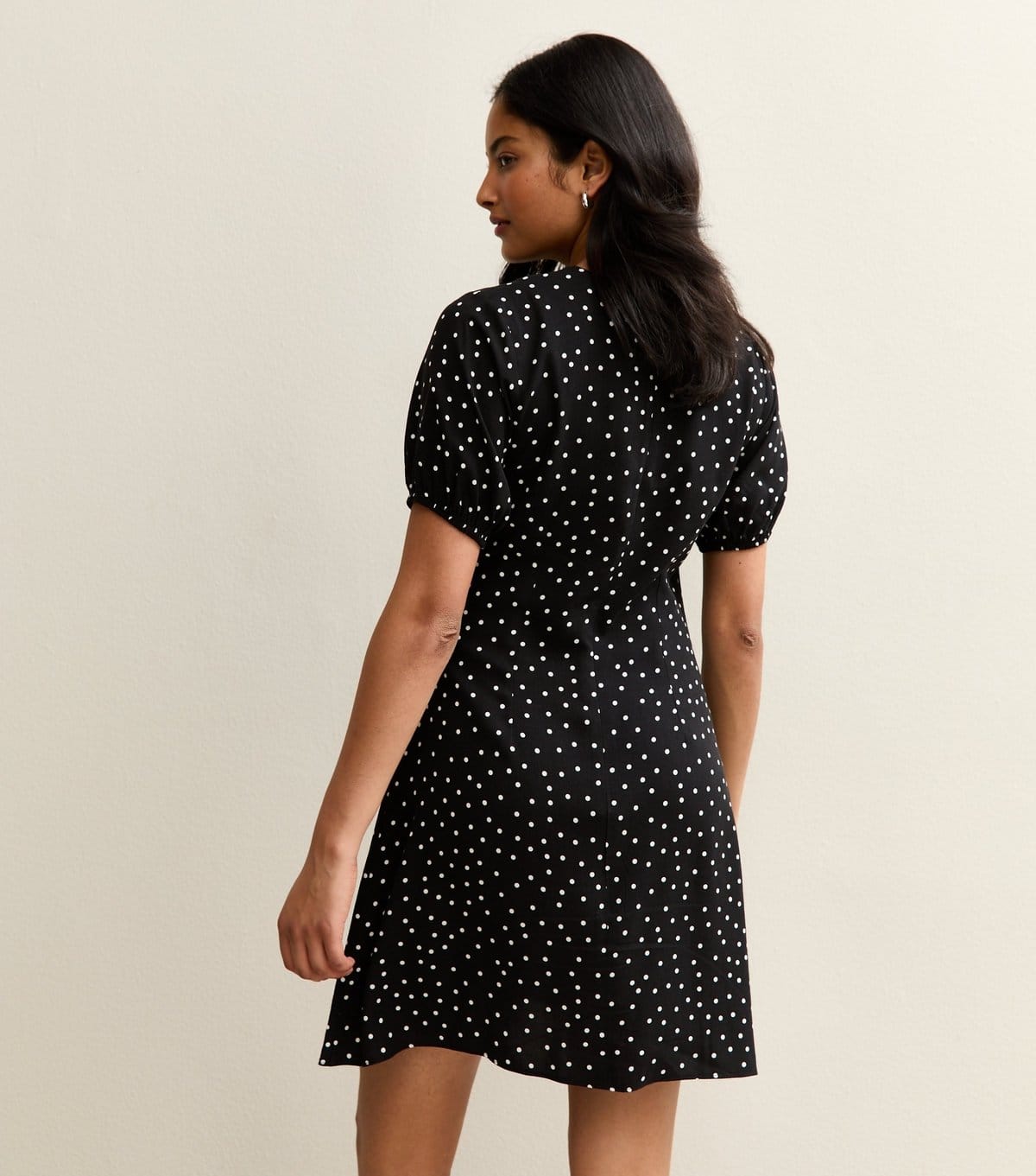 New Look Women's Black Polka Dot Keyhole Mini Dress New Look - 4