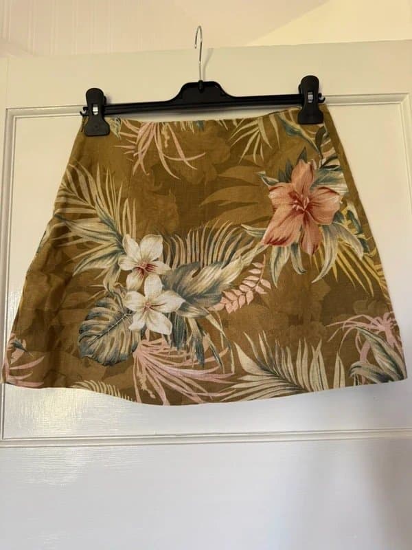 Mango Mango Hawaiian Themed Skirt