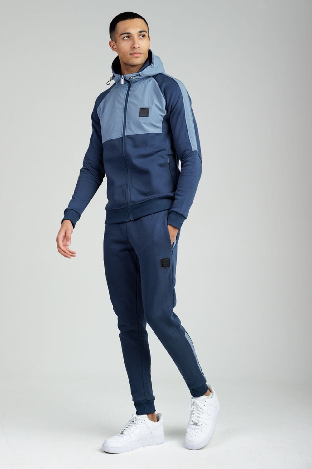 Foray Foray Men's Regular Fit Cotton Rich Fleece Joggers in Navy - 4