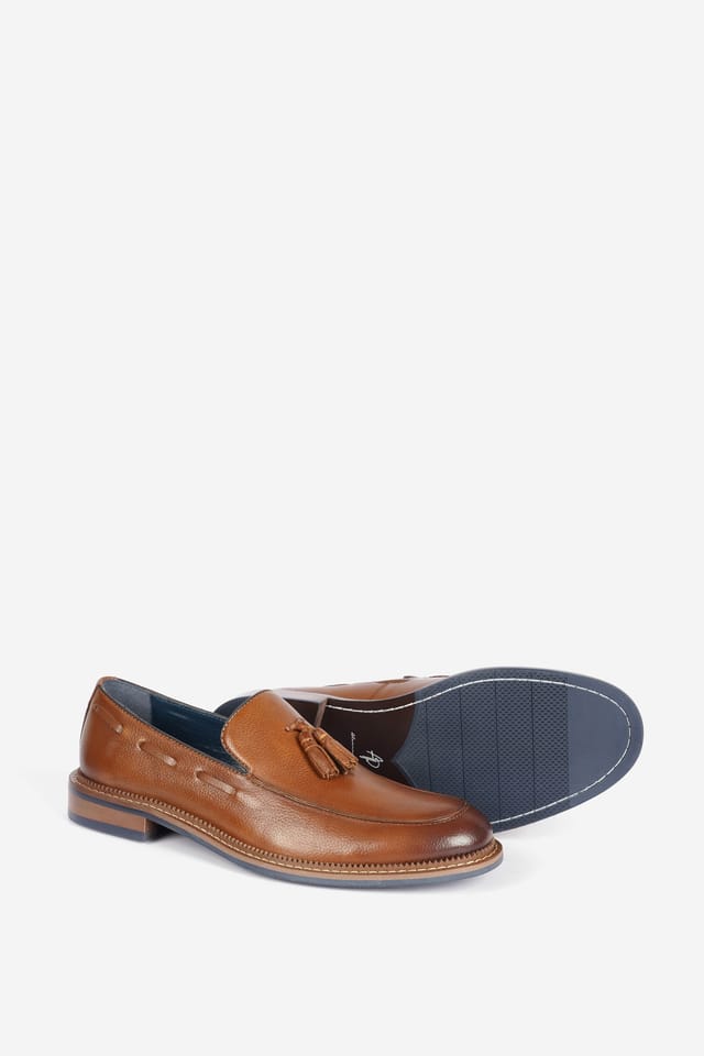 Alexander Pace Alexander Pace Men's 'Pembridge' Premium Leather Loafers in Light Brown - 2