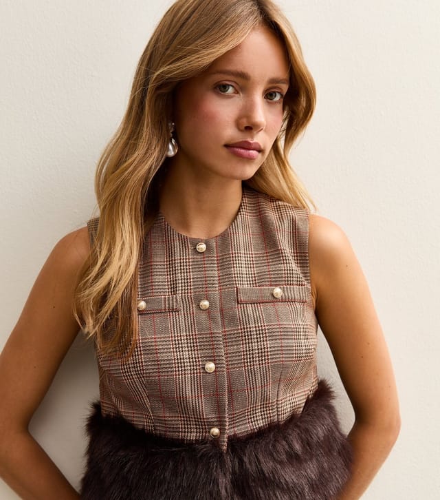 New Look Women's Brown Check Faux Fur Trim Waistcoat New Look - 3