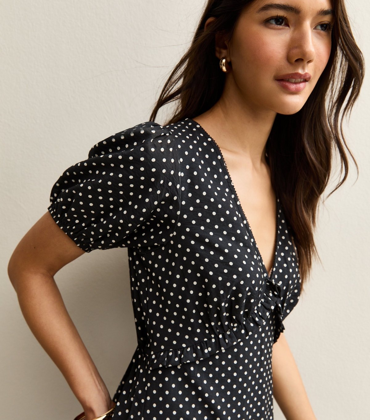 New Look Women's Black Polka Dot Print Short Sleeve Midi Dress New Look - 2