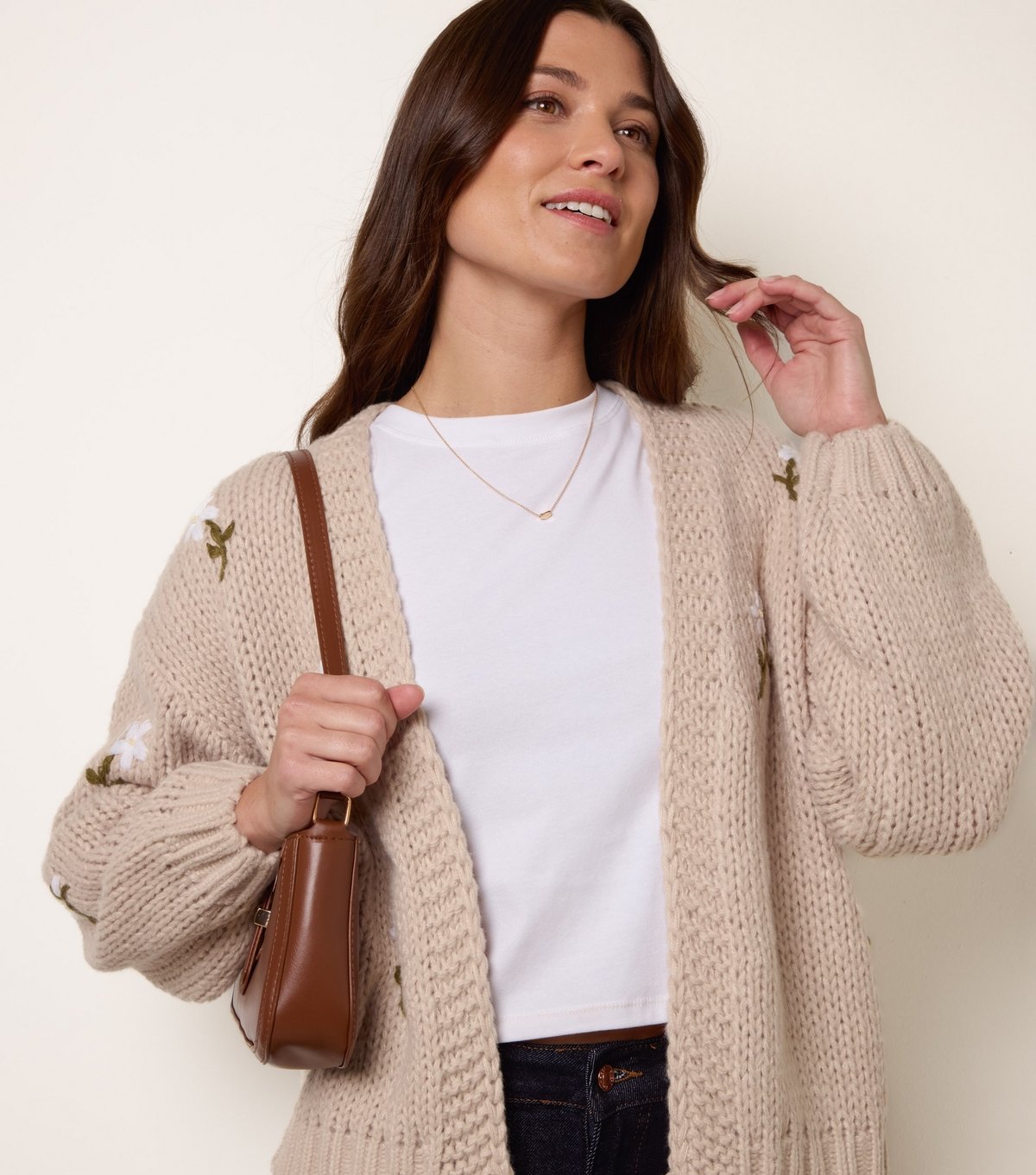 Blue Vanilla Women's Stone Embroidered Daisy Cardigan Blue Vanilla New Look - 3