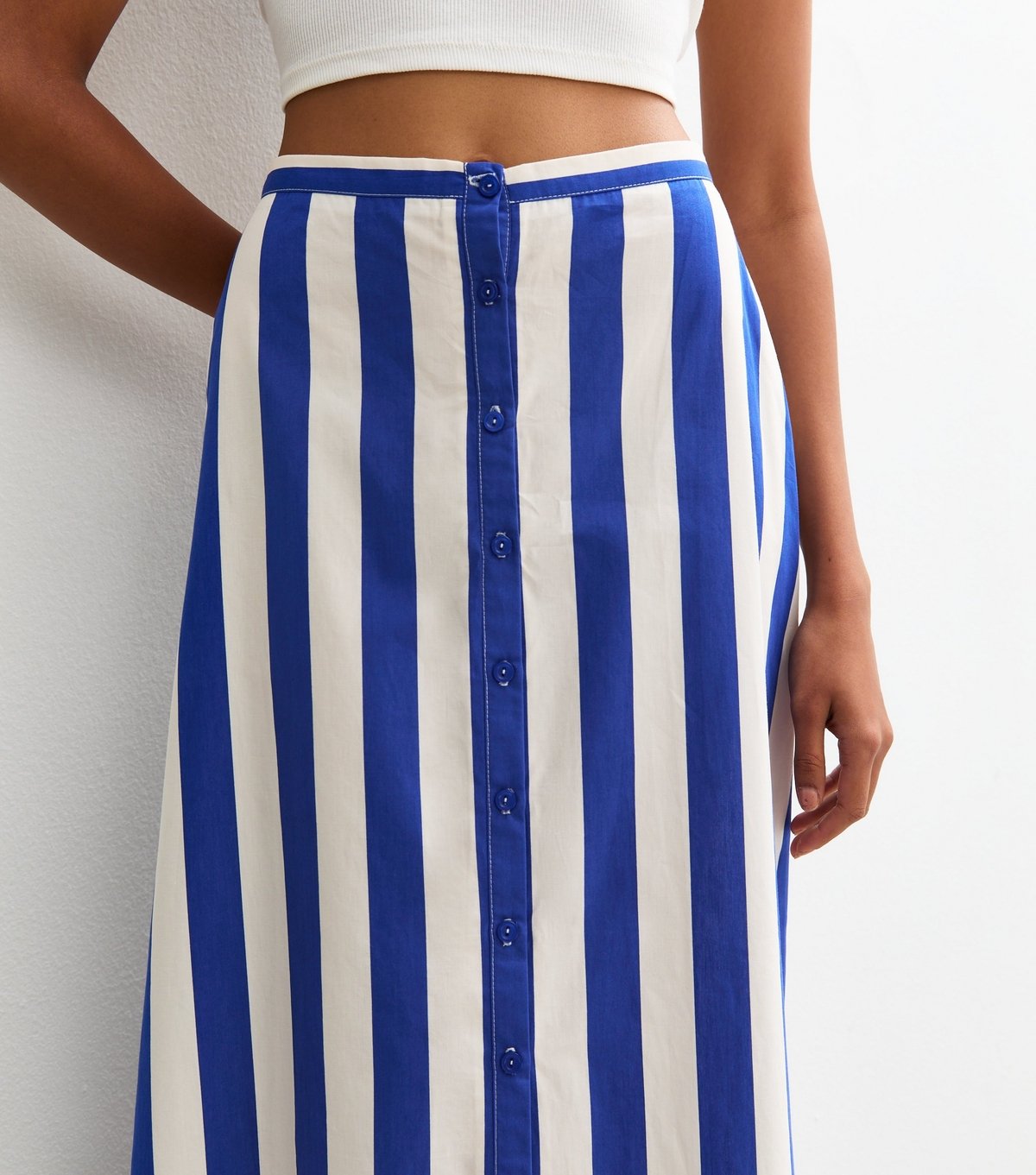 New Look Women's Blue Stripe Print Poplin Button Front Midi Skirt New Look - 3