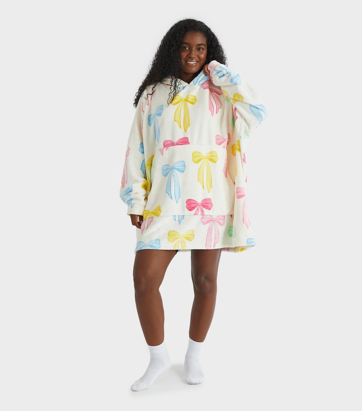 Skinnydip Women's White Bow Print Fleece Blanket Hoodie Skinnydip New Look - 2