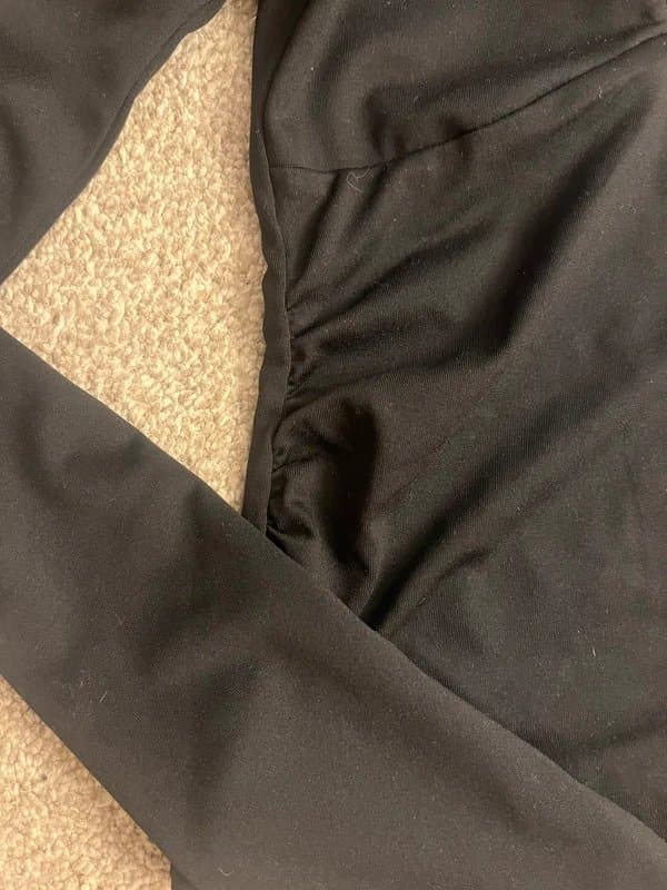 Bershka bershka black long sleeve v neck top size XS