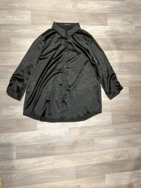 PrettyLittleThing Black Satin Midi Shirt Dress - Size 22