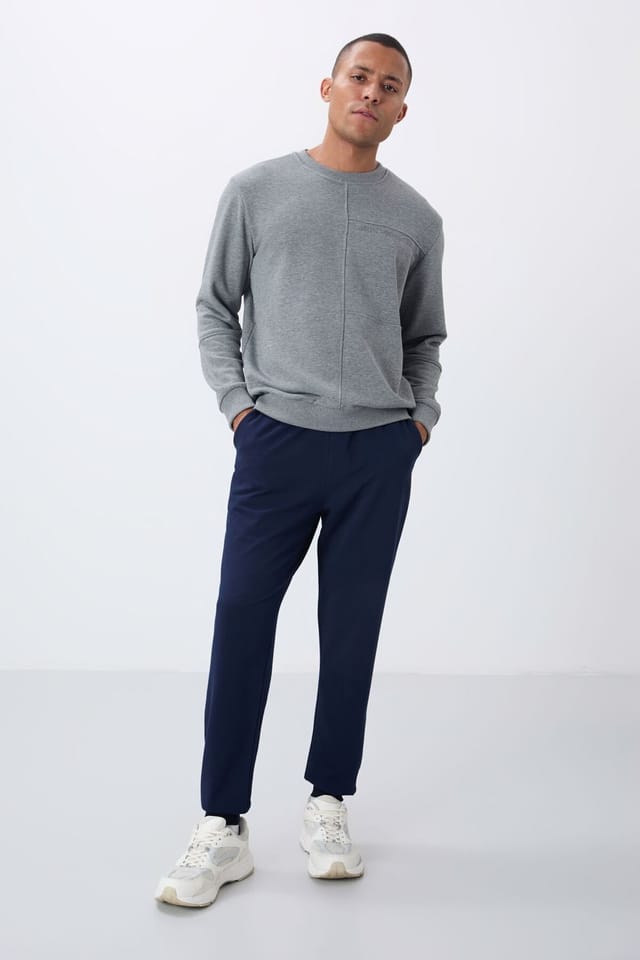 Tommy Life Tommy Life Men's Solid Fleece Sweatpants in Navy - 2